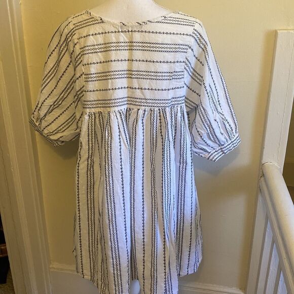 Jack & Jill babydoll dress sz M. Measurements in photos. White/navy/light blue. - Picture 5 of 11